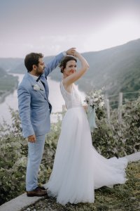 schloss-spitz_hochzeitslocation_iris winkler wedding photography_20211015114226602615